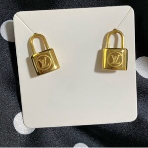 SOLD-NWT Stainless Steel Lock Pendant Earrings